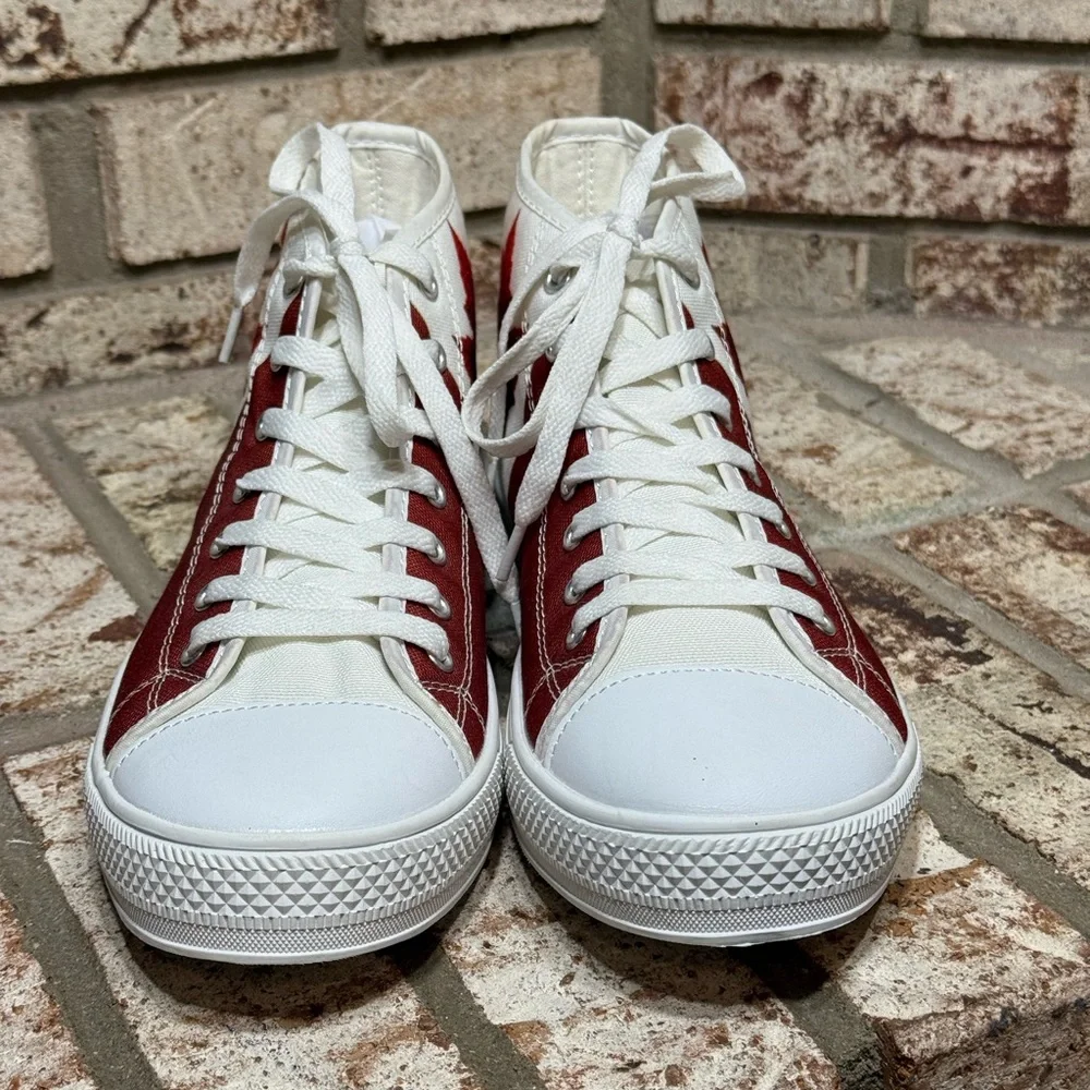 Canada Flag Maple Leaf High Top Canvas Sneakers Like New Size 8 - Picture 3 of 7